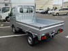 It is a picture of the bright silver m daihatsu hijet  truck in 2024,Sub Photo 2 Stock No.Y057833