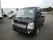 It is a picture of the black suzuki carry  truck in 2022,First Photo Stock No.Y057906