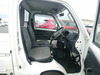 It is a picture of the white suzuki carry  truck in 2018,Sub Photo 8 Stock No.Y058035