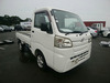 It is a picture of the white daihatsu hijet  truck in 2016,Sub Photo 1 Stock No.Y058170