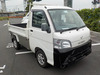 It is a picture of the white daihatsu hijet  dump in 2006,Sub Photo 1 Stock No.Y058171