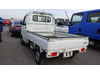 It is a picture of the white suzuki carry  truck in 2004,Sub Photo 5 Stock No.Y058250