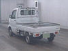 It is a picture of the white suzuki carry  truck in 2004,Sub Photo 4 Stock No.Y058250