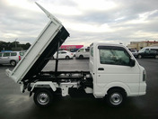 2024 SUZUKI CARRY TRUCK Photo Y058429 | MiniTruckDealer.com 