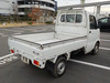 It is a picture of the white suzuki carry  truck in 2005,Sub Photo 17 Stock No.Y058881