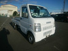 It is a picture of the white suzuki carry  truck in 2005,Sub Photo 0 Stock No.Y058881