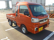 It is a picture of the orange daihatsu hijet jumbo in 2024,First Photo Stock No.Y059552